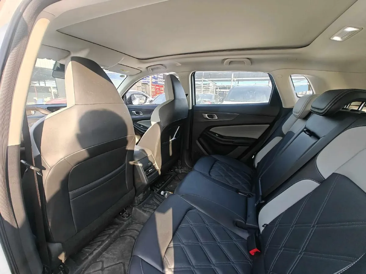 2023 Venucia VX6 BEV 62KWH,autocango,china used car exporter,china ev exporter,chinese used car exporter,chinese used ev exporter