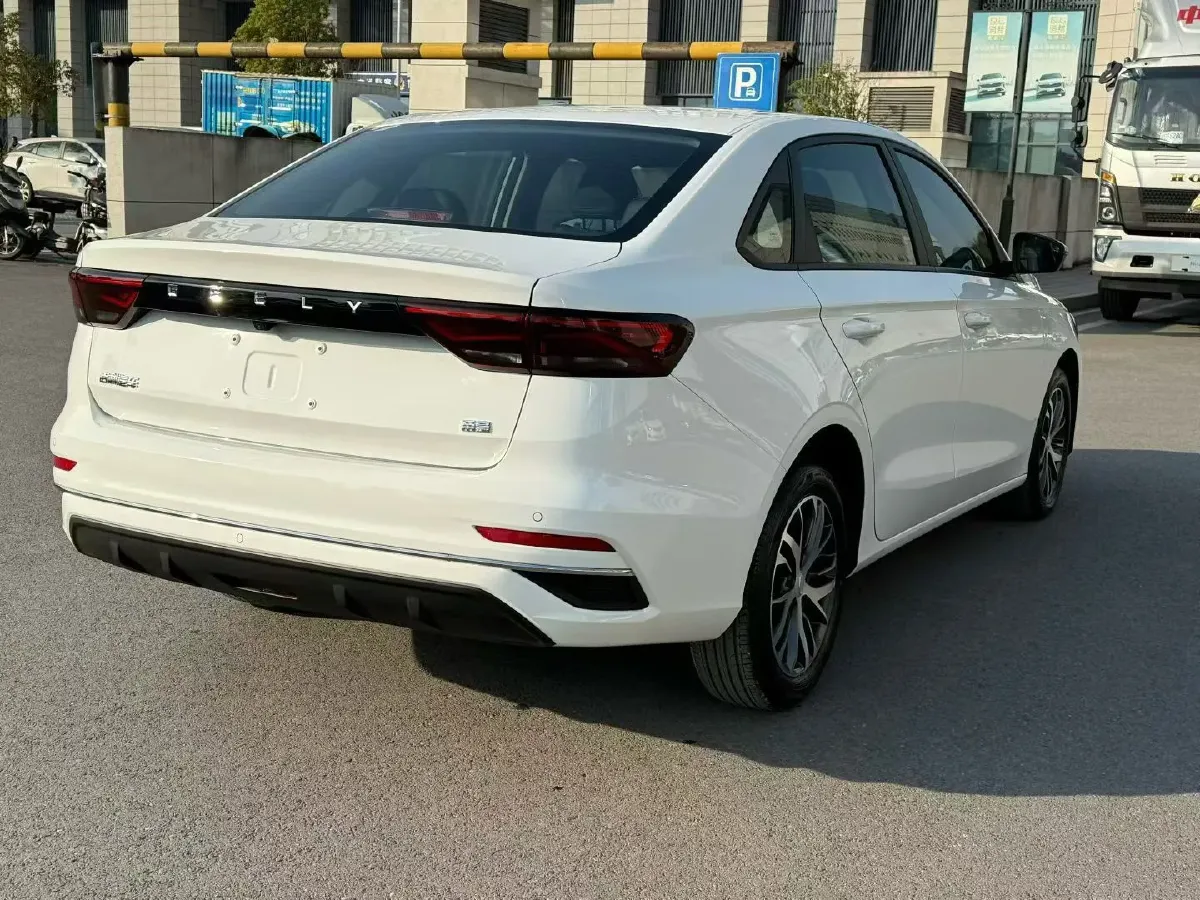 2026 Geely Emgrand 1.5L 120HP L4 5MT,autocango,china used car exporter,china ev exporter,chinese used car exporter,chinese used ev exporter