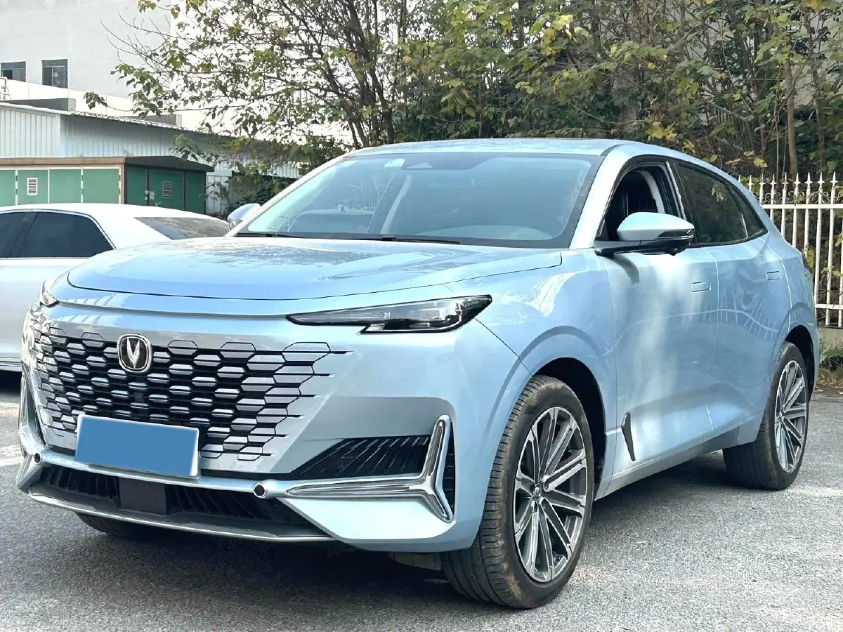 2021 ChangAn UNI-K 2.0T 233HP L4 8AT