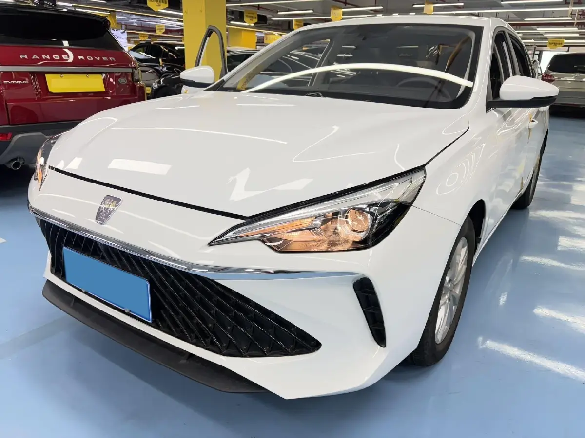 2023 Roewe i5 1.5L 129HP L4 CVT