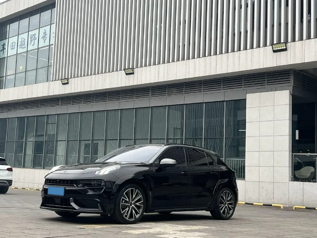 2022 LYNK&CO 02 Hatchback 2.0T 190HP L4 7DCT