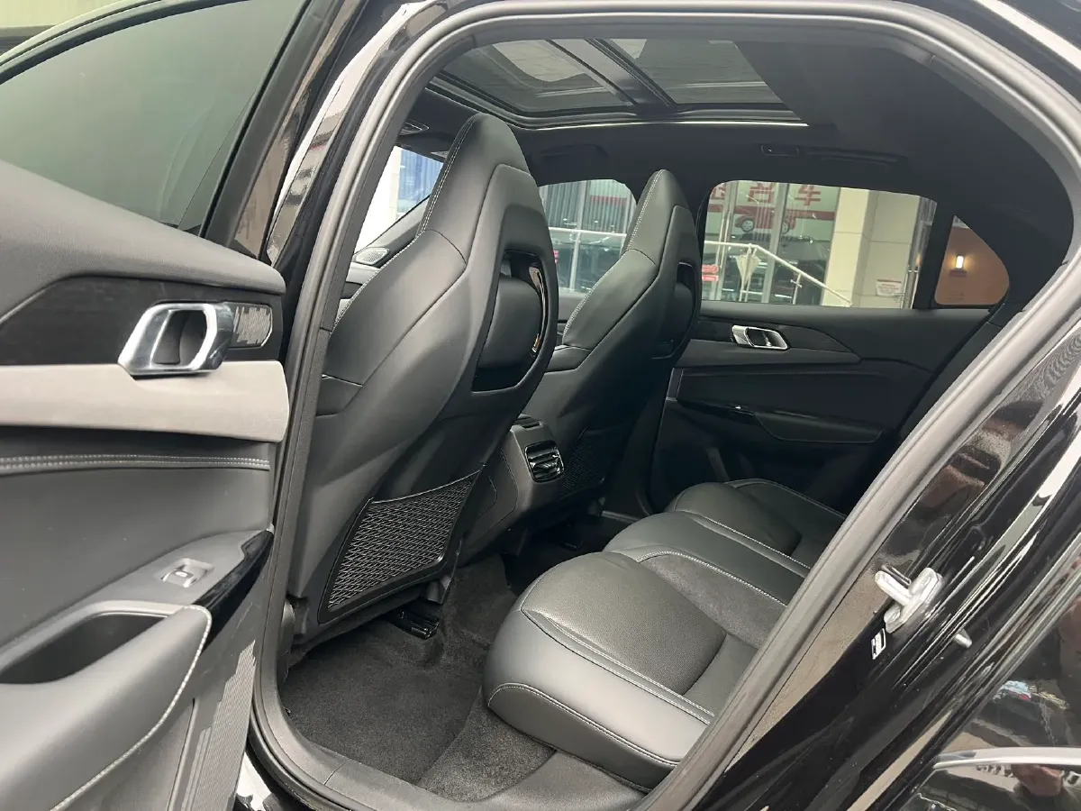 2022 LYNK&CO 02 Hatchback 2.0T 190HP L4 7DCT,autocango,china used car exporter,china ev exporter,chinese used car exporter,chinese used ev exporter