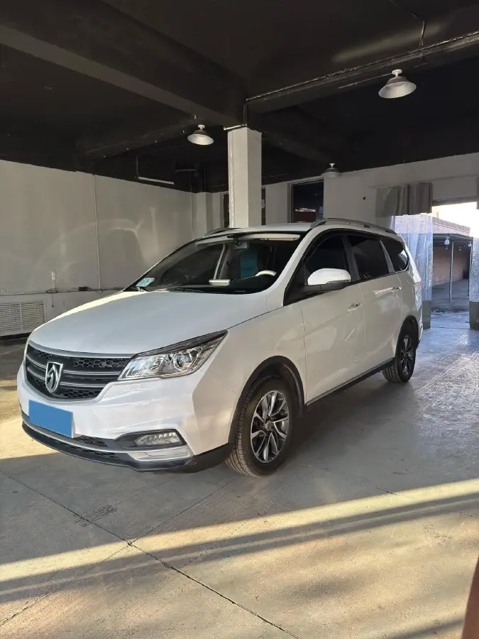 2019 BaoJun 730 1.5T 147HP L4 CVT
