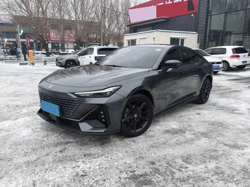 2022 ChangAn UNI-V 1.5T 188HP L4 7DCT