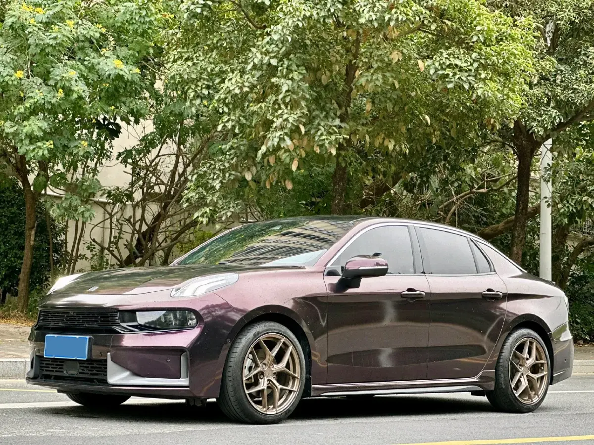 2022 LYNK&CO 03 2.0T 190HP L4 7DCT