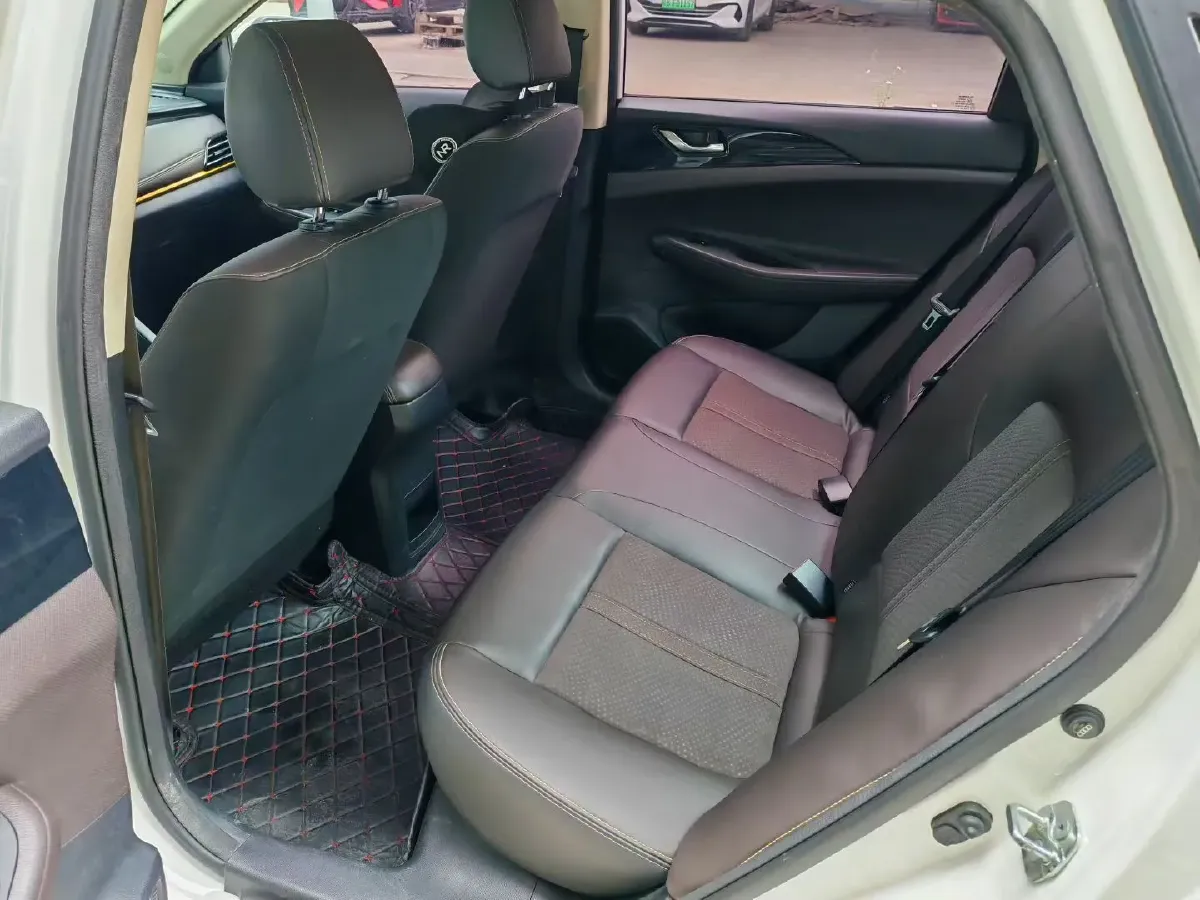 2021 ChangAn Eado DT 1.6L 125HP L4 4AT,autocango,china used car exporter,china ev exporter,chinese used car exporter,chinese used ev exporter