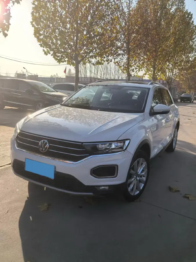 2020 Volkswagen T-Roc 1.4T 150HP L4 7DCT