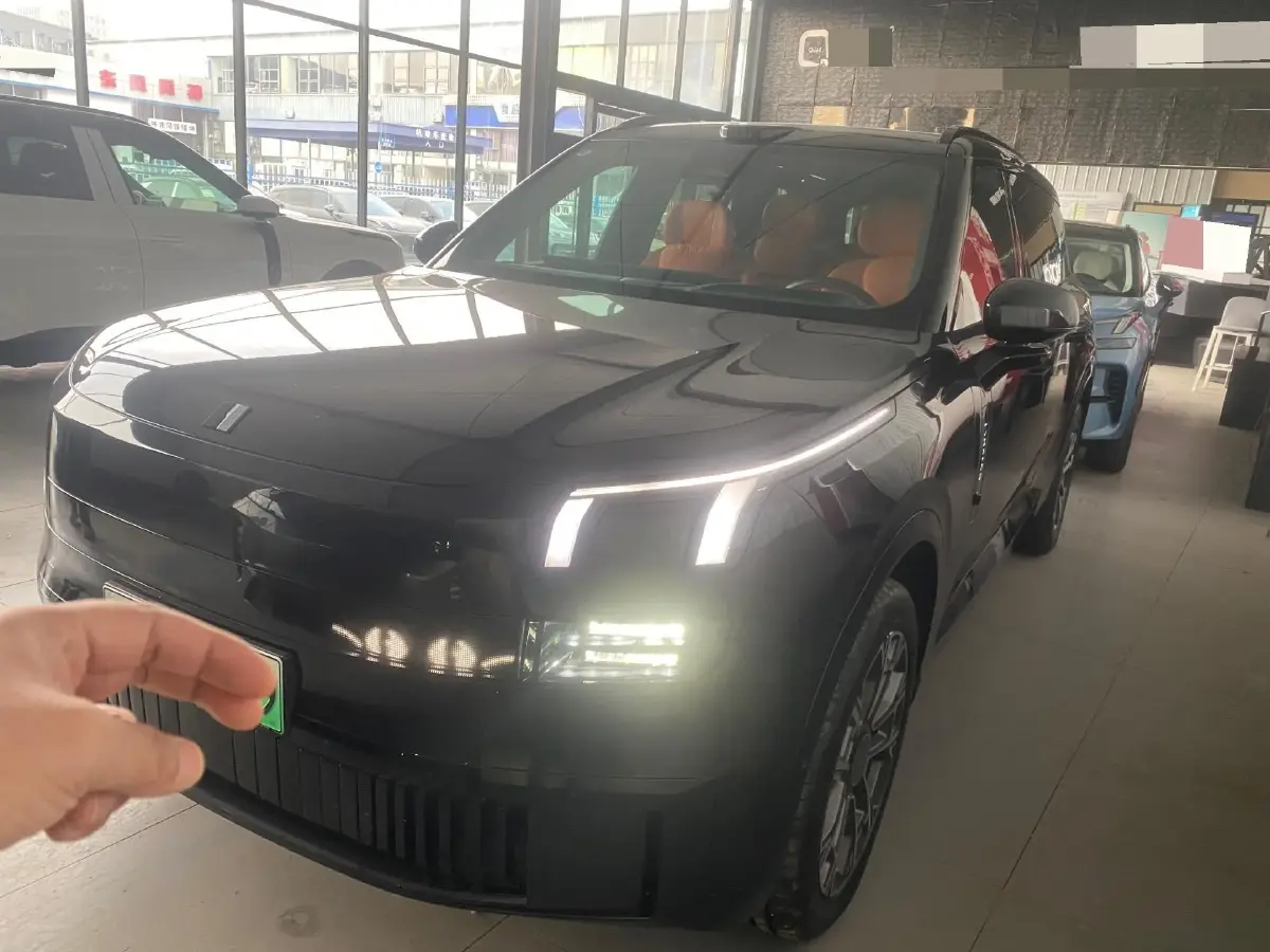 2025 LYNK&CO 900 1.5T 190HP L4 3DHT PHEV 43.3KWH