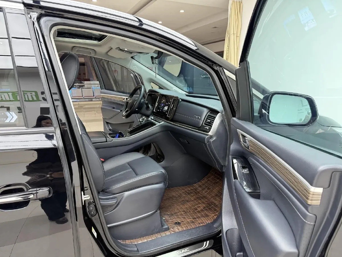 2023 GAC Trumpchi M8 2.0T 252HP L4 8AT,autocango,china used car exporter,china ev exporter,chinese used car exporter,chinese used ev exporter