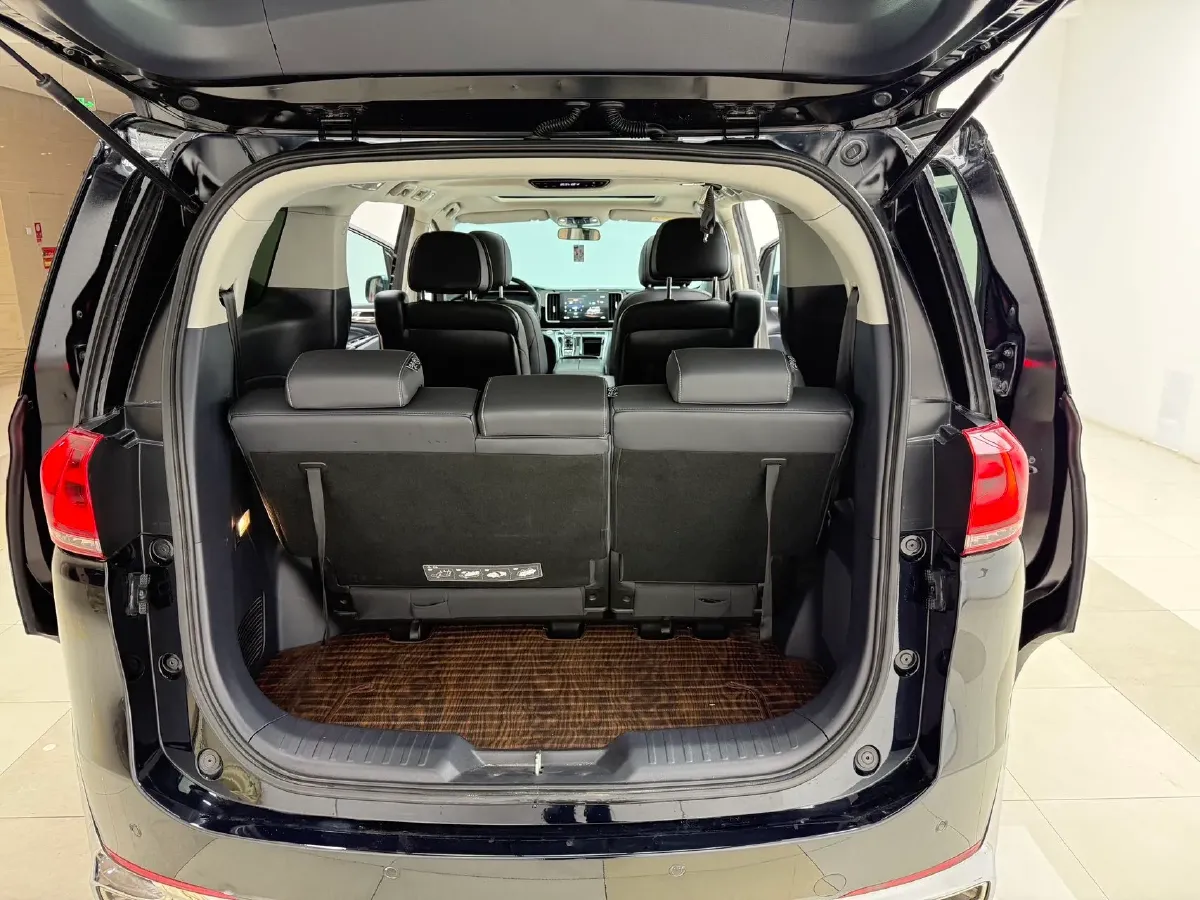 2023 GAC Trumpchi M8 2.0T 252HP L4 8AT,autocango,china used car exporter,china ev exporter,chinese used car exporter,chinese used ev exporter