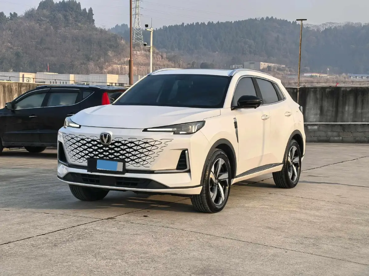 2024 ChangAn CS55 Plus 1.5T 188HP L4 7DCT