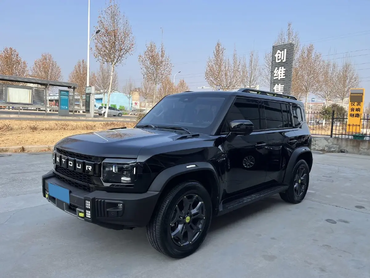 2023 Jetour Traveller 2.0T 254HP L4 7DCT