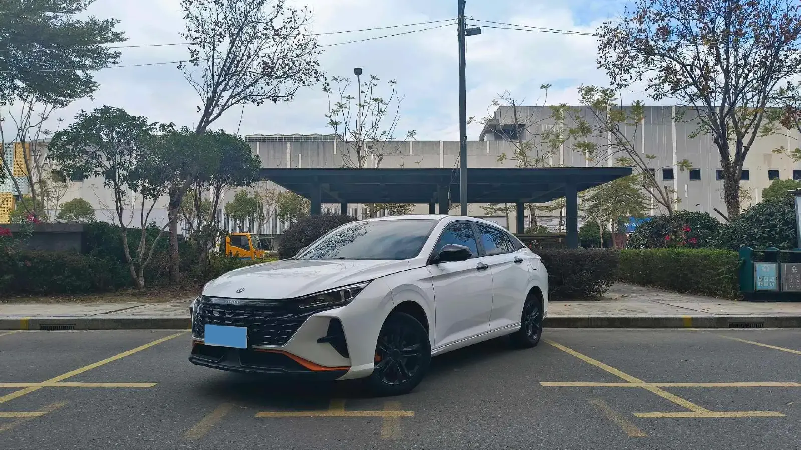 2023 DongFeng Aeolus YiXuan 1.5L 125HP L4 6DCT