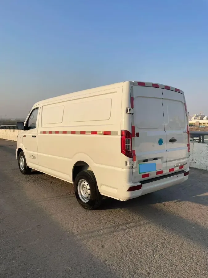 2020 MAXUS XinTu EV90 BEV 72KWH,autocango,china used car exporter,china ev exporter,chinese used car exporter,chinese used ev exporter