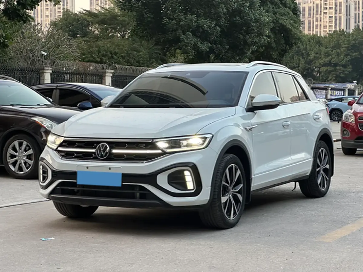 2024 Volkswagen T-Roc 1.5T 160HP L4 7DCT