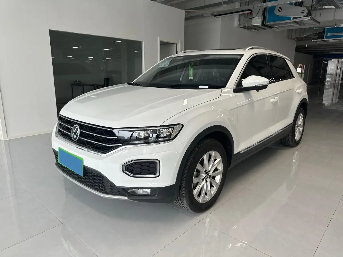2022 Volkswagen T-Roc 1.4T 150HP L4 7DCT