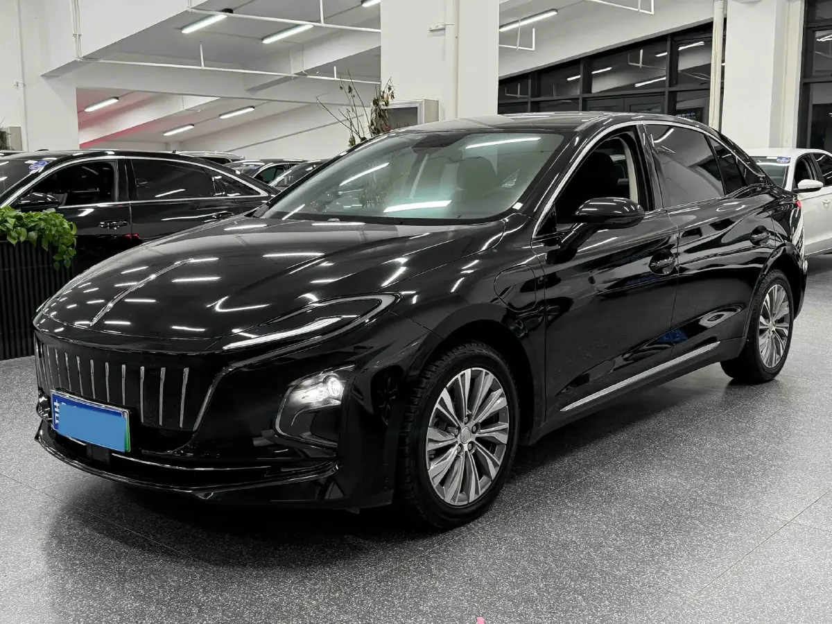 2024 HongQi E-QM5 BEV 72KWH