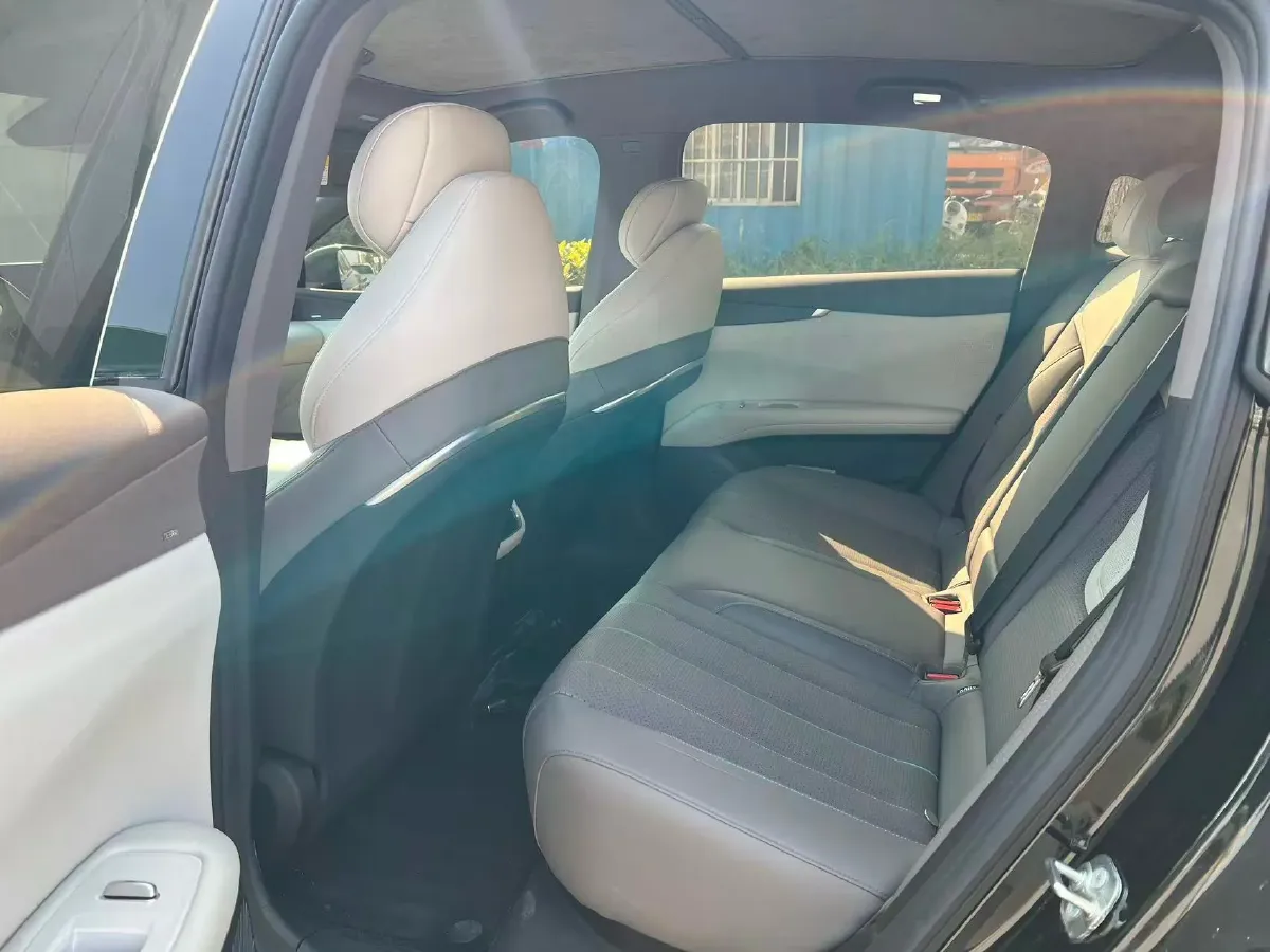 2025 Deepal L07 1.5L 98HP L4 REEV 35.07KWH,autocango,china used car exporter,china ev exporter,chinese used car exporter,chinese used ev exporter