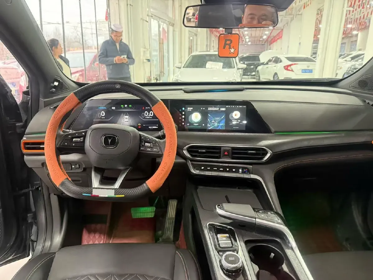 2022 ChangAn UNI-T 1.5T 188HP L4 7DCT,autocango,china used car exporter,china ev exporter,chinese used car exporter,chinese used ev exporter