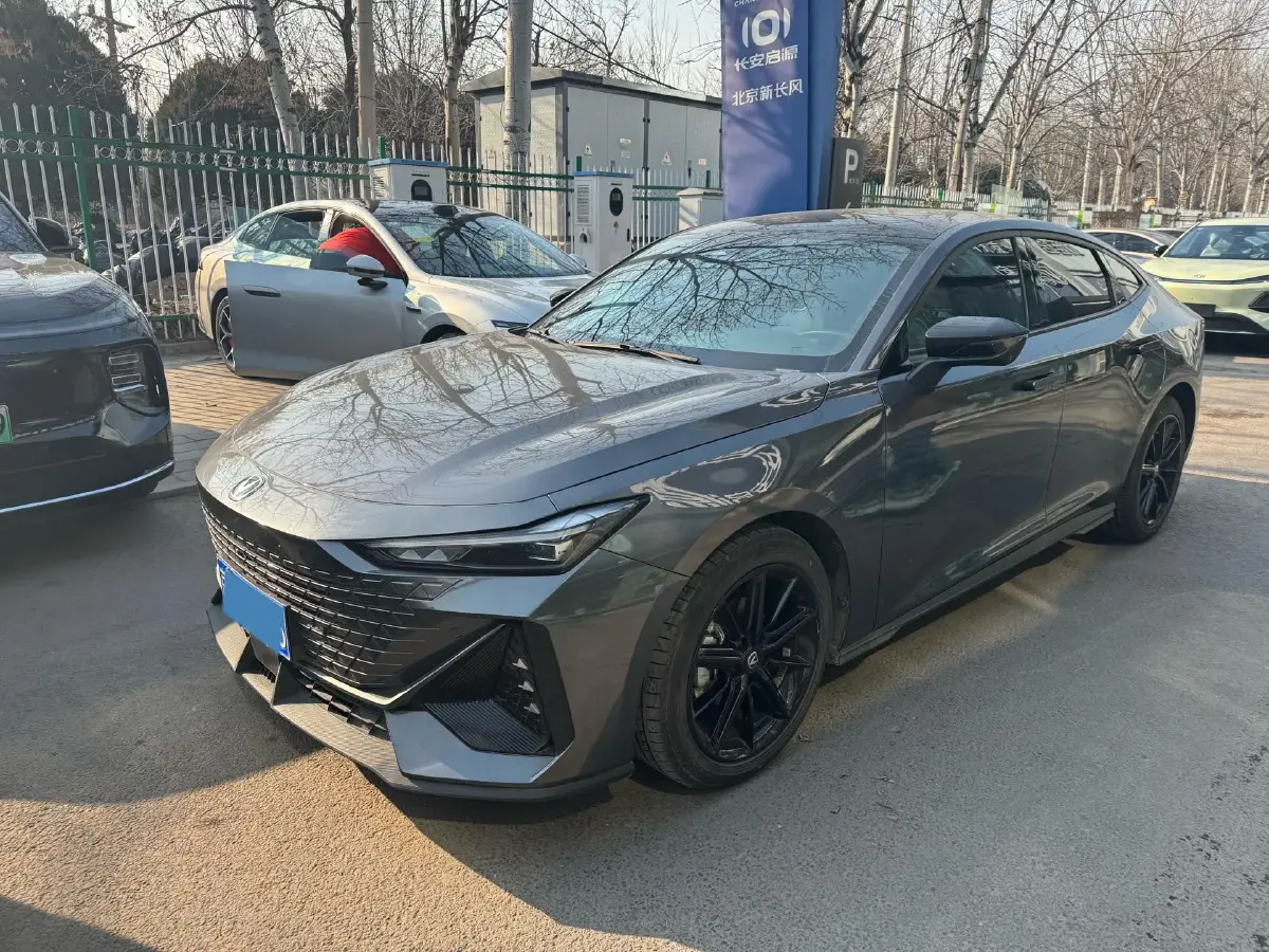 2023 ChangAn UNI-V 1.5T 188HP L4 7DCT