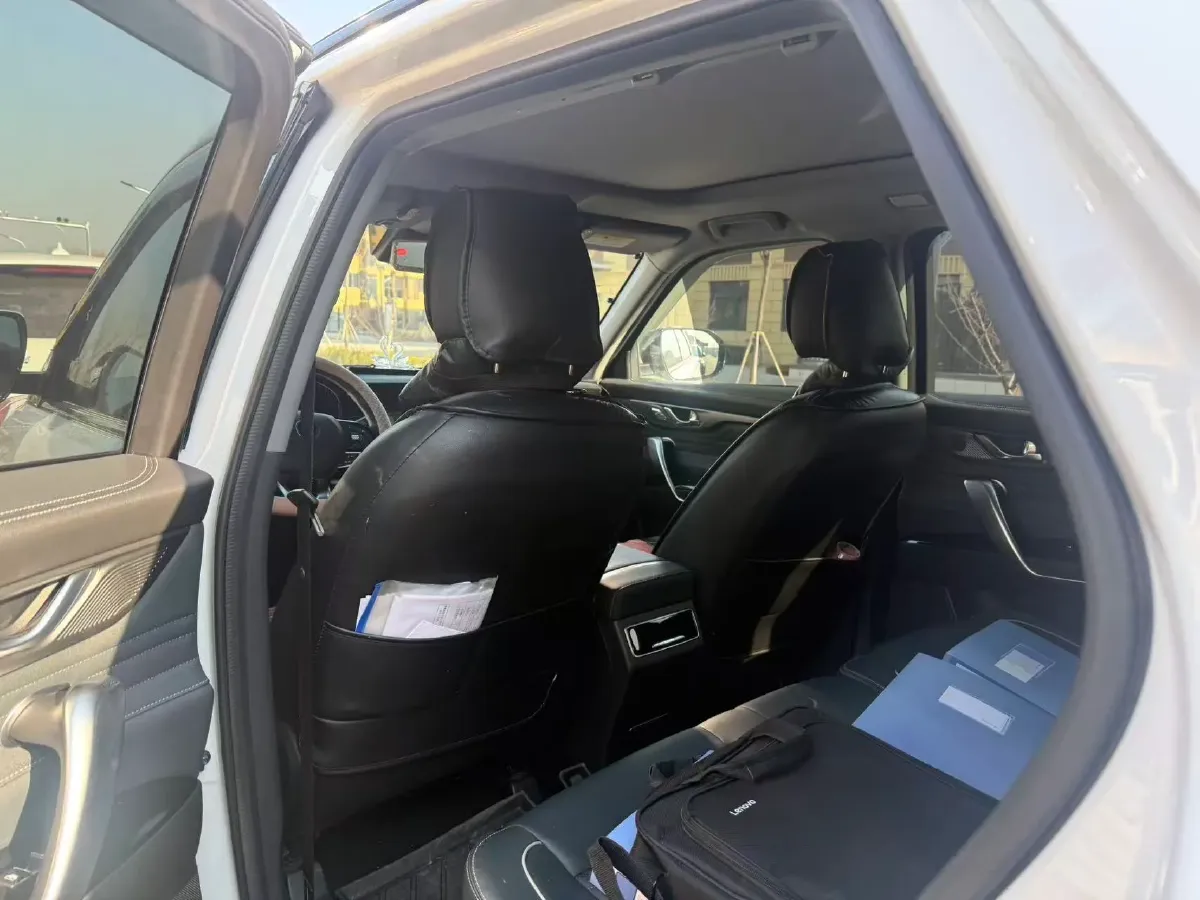 2023 ChangAn CS95 2.0T 233HP L4 8AT,autocango,china used car exporter,china ev exporter,chinese used car exporter,chinese used ev exporter