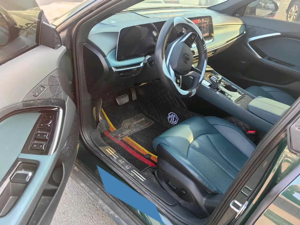 2023 MG 7 2.0T 261HP L4 9AT,autocango,china used car exporter,china ev exporter,chinese used car exporter,chinese used ev exporter