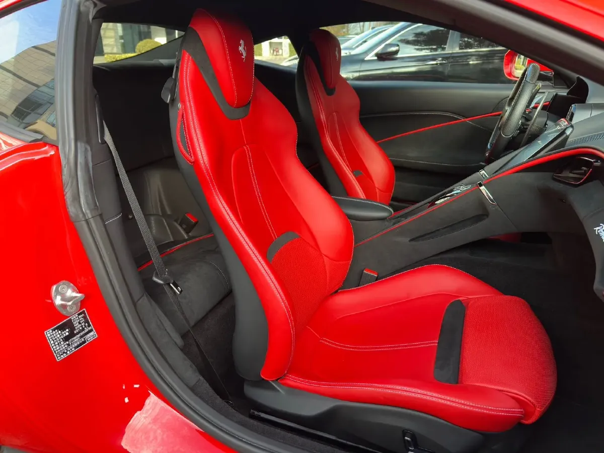 2020 Ferrari Roma 3.9T 620HP V8 8DCT,autocango,china used car exporter,china ev exporter,chinese used car exporter,chinese used ev exporter