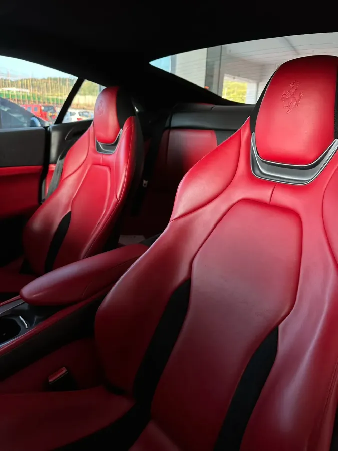 2018 Ferrari Portofino 3.9T 600HP V8 7DCT,autocango,china used car exporter,china ev exporter,chinese used car exporter,chinese used ev exporter