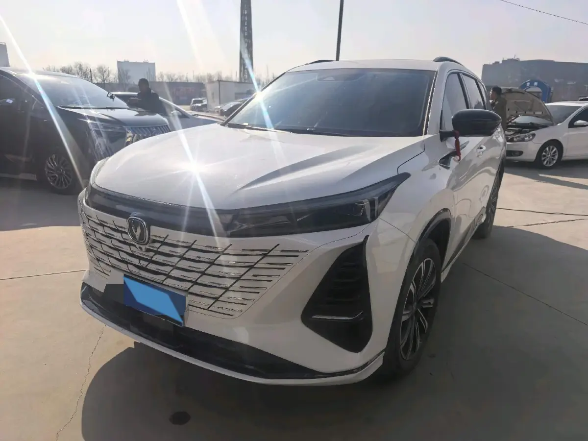 2024 ChangAn CS75 Plus 1.5T 188HP L4 8AT