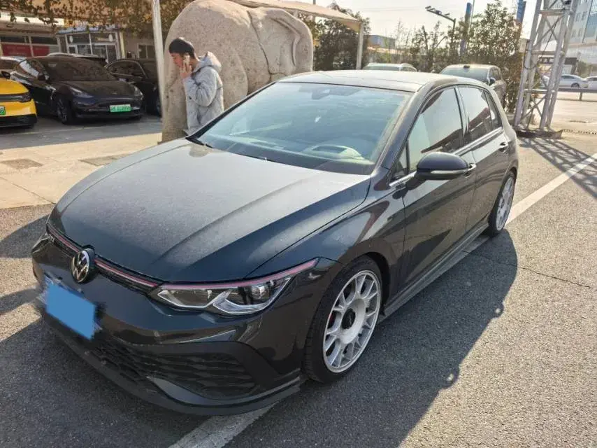 2021 Volkswagen GolfGTI 2.0T 220HP L4 7DCT