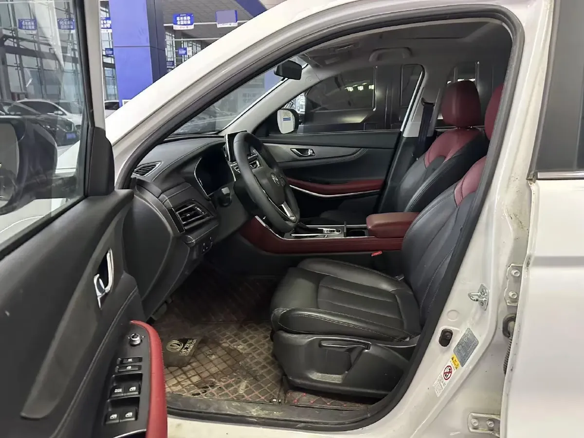 2022 ChangAn CS75 1.5T 180HP L4 7DCT,autocango,china used car exporter,china ev exporter,chinese used car exporter,chinese used ev exporter