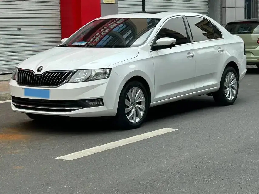 2018 Skoda Rapid 1.6L 110HP L4 6AT