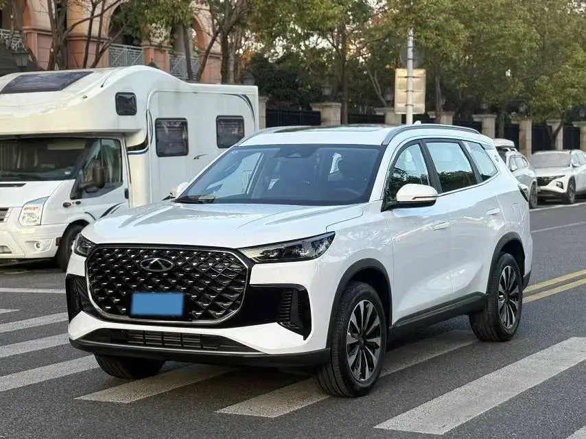 2025 Chery Tiggo 8 Plus 1.6T 197HP L4 7DCT