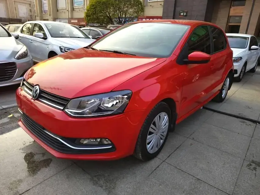 2016 Volkswagen Polo 1.6L 110HP L4 6AT