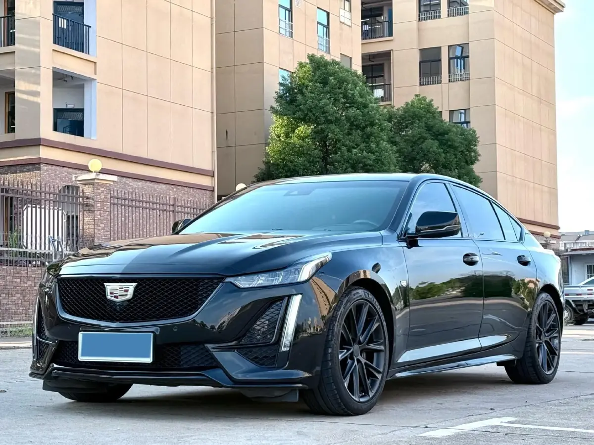 2020 Cadillac CT5 2.0T 241HP L4 10AT