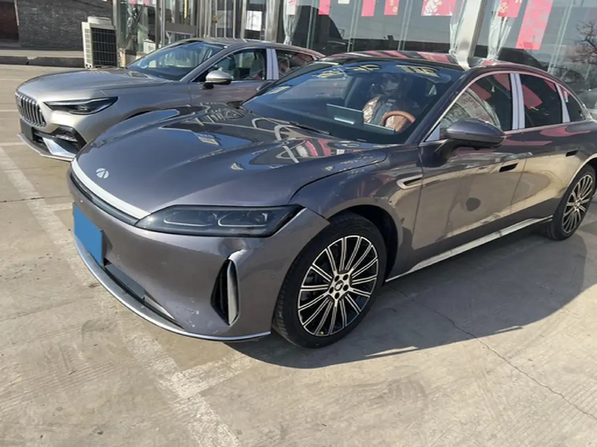 2025 Fulwin FulwinA9L 1.5T 156HP L4 1DHT PHEV