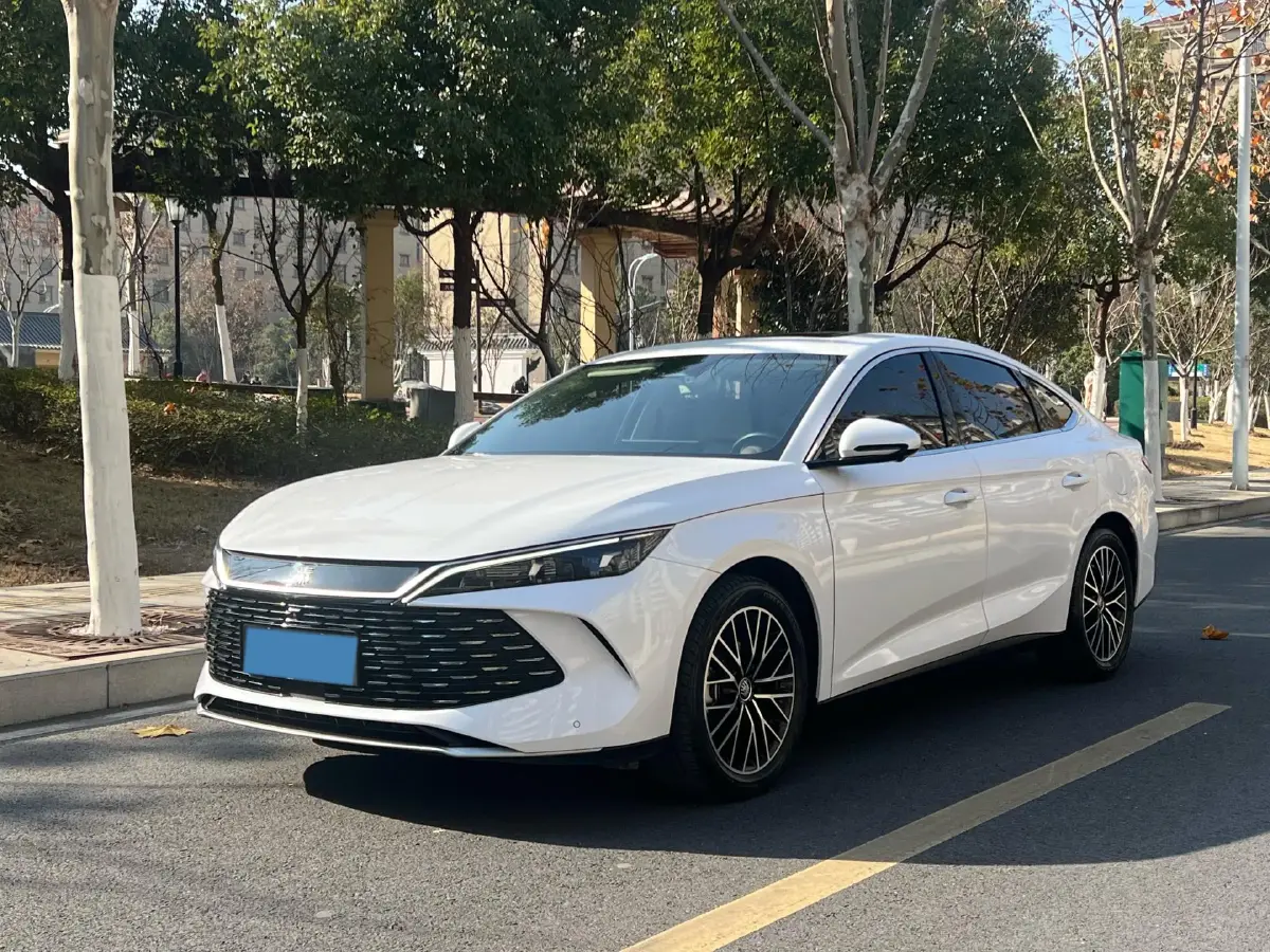 2024 BYD QinL 1.5L 101HP L4 E-CVT PHEV 15.87KWH