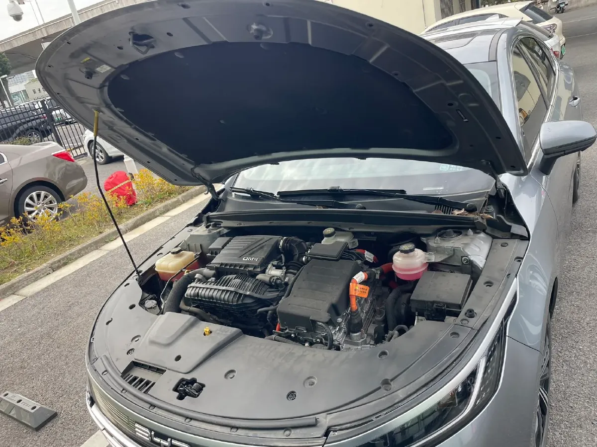 2022 ChangAn Oshan Z6 1.5T 170HP L4 6TCT PHEV 28.4KWH,autocango,china used car exporter,china ev exporter,chinese used car exporter,chinese used ev exporter