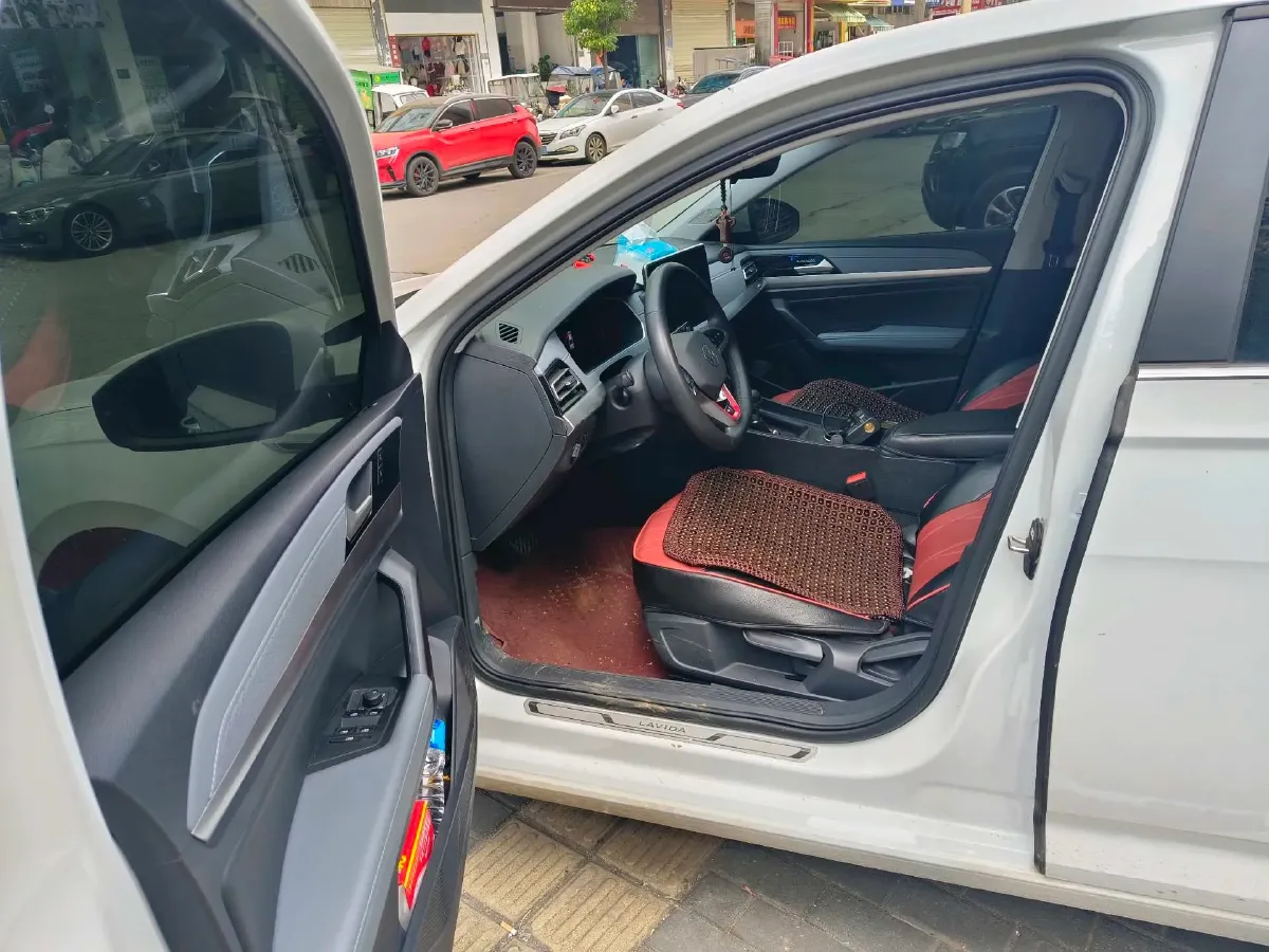 2024 Volkswagen Lavida 1.5L 110HP L4 6AT,autocango,china used car exporter,china ev exporter,chinese used car exporter,chinese used ev exporter