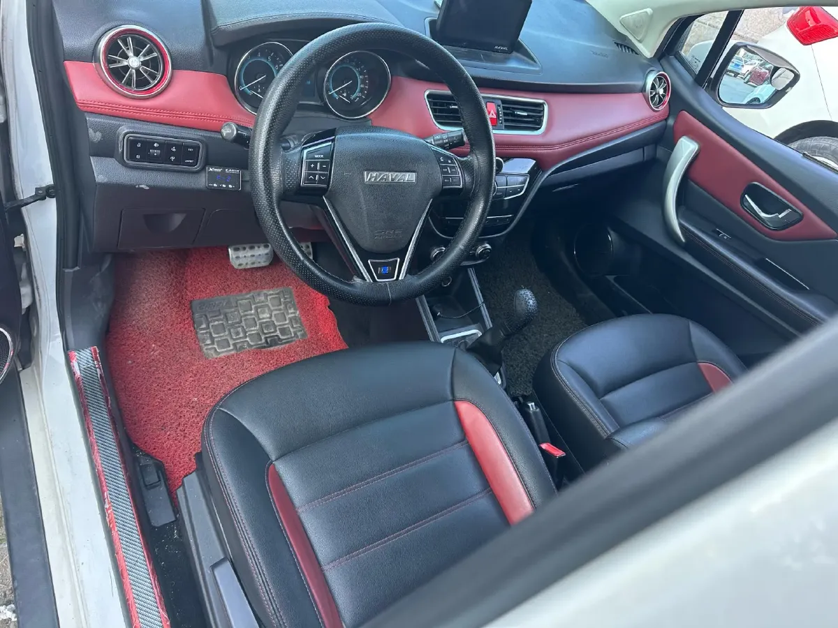 2015 Soueast V5 1.5L 120HP L4 5MT,autocango,china used car exporter,china ev exporter,chinese used car exporter,chinese used ev exporter