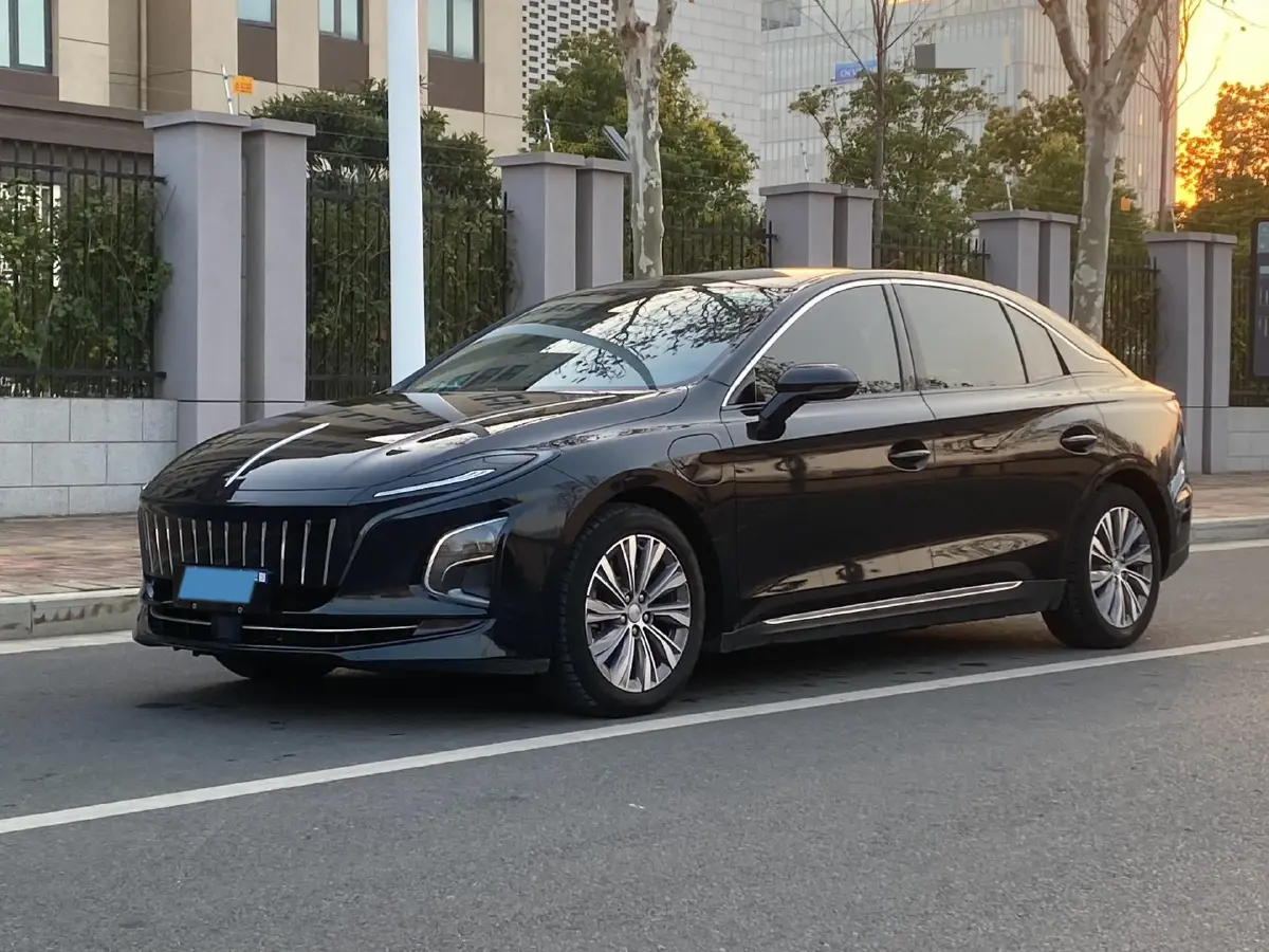 2023 HongQi E-QM5 BEV 82KWH