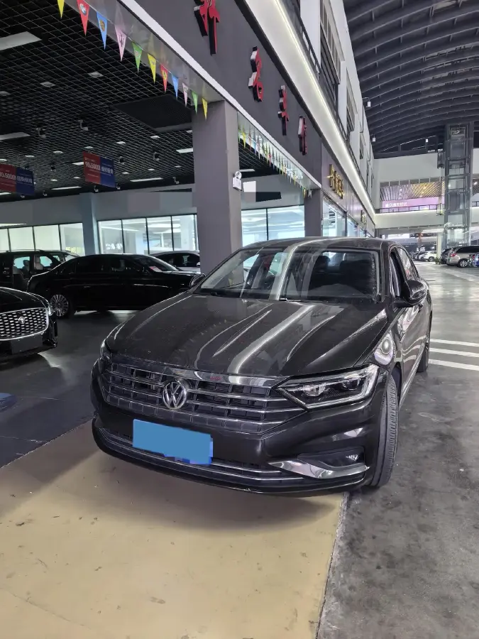 2020 Volkswagen Sagitar 1.2T 116HP L4 7DCT