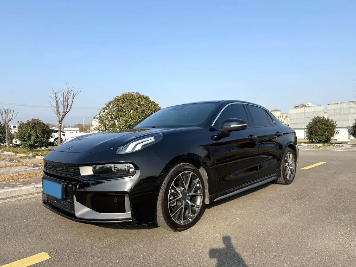 2019 LYNK&CO 01 2.0T 190HP L4 6AT