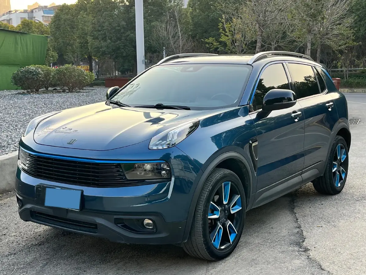 2019 LYNK&CO 01 2.0T 190HP L4 6AT