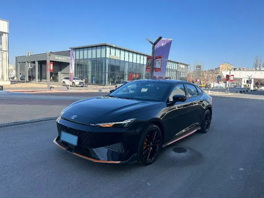 2024 ChangAn UNI-V 1.5T 188HP L4 7DCT