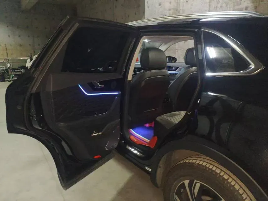 2022 HongQi HS5 2.0T 224HP L4 6AT,autocango,china used car exporter,china ev exporter,chinese used car exporter,chinese used ev exporter