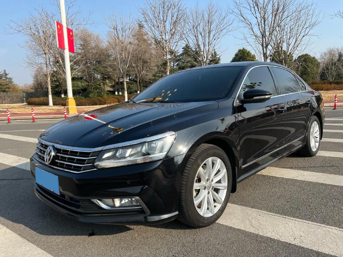 2017 Volkswagen Passat 1.8T 180HP L4 7DCT