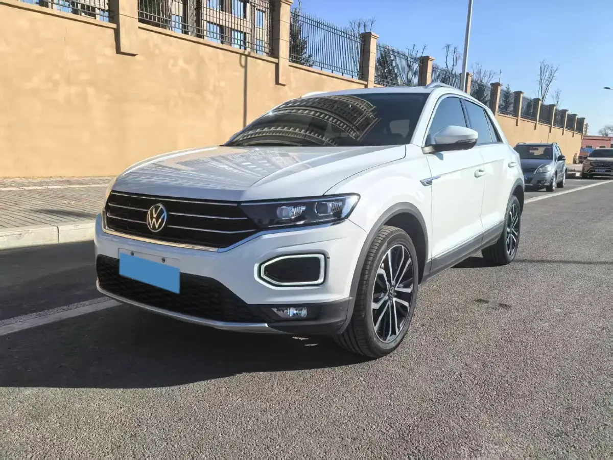 2021 Volkswagen T-Roc 1.4T 150HP L4 7DCT