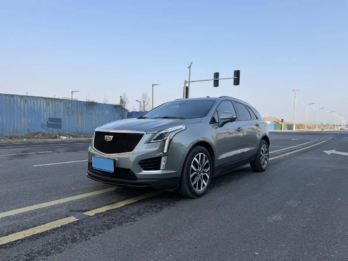 2022 Cadillac XT5 2.0T 237HP L4 9AT