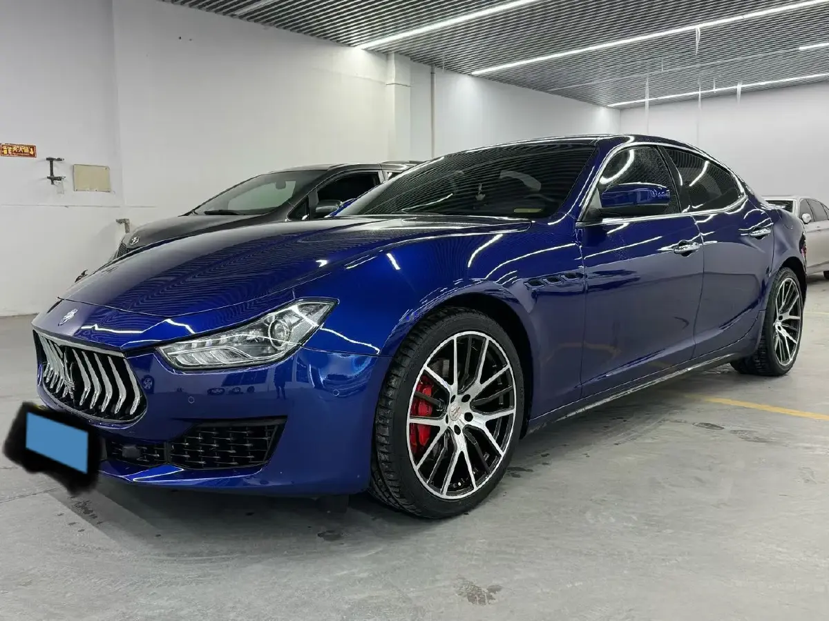2021 Maserati Ghibli 2.0T 330HP L4 8AT